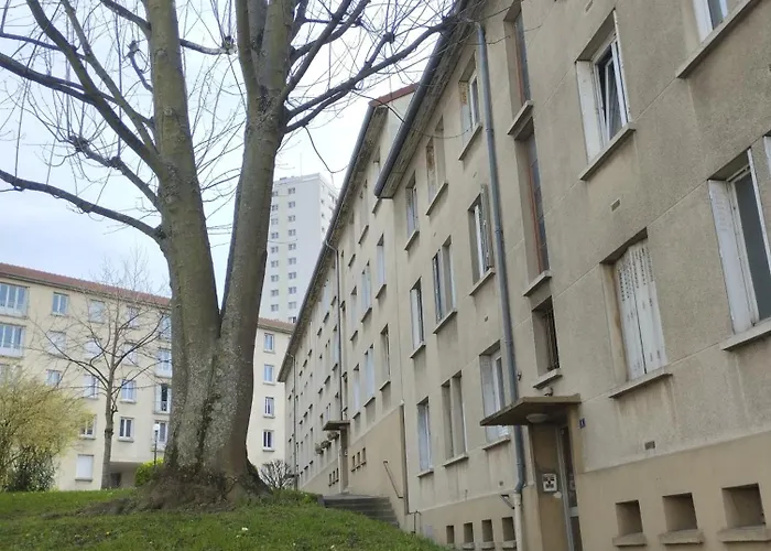 A 5 Min De Paris!