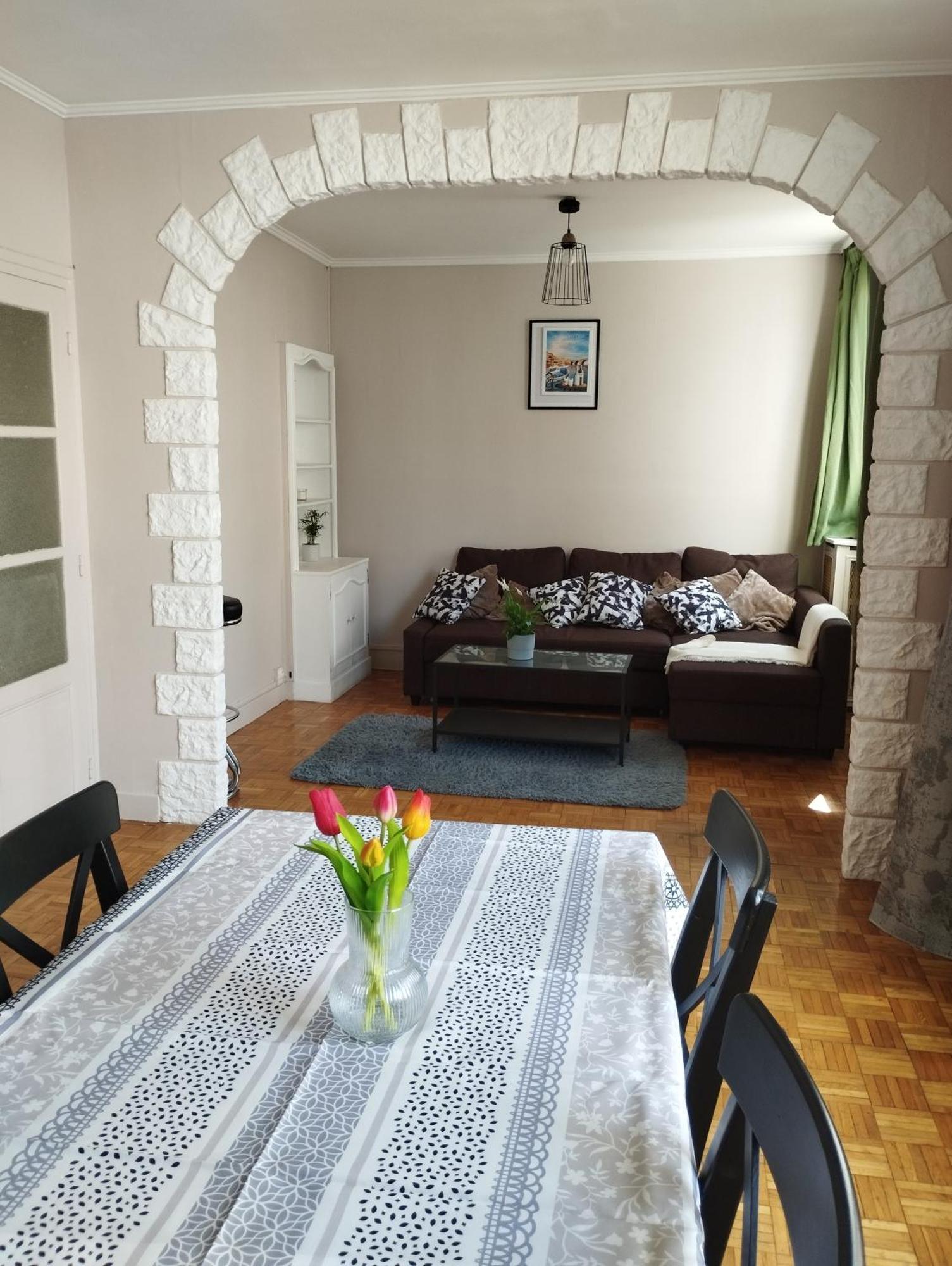 A 5 Min De Paris! Appartement *